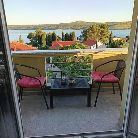 Appartement By The Sea Posedarje, Novigrad - 6190