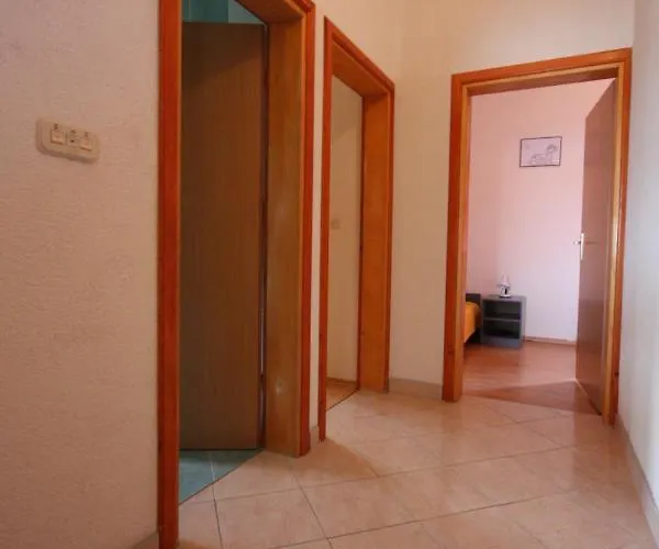 By The Sea - Novigrad - 6190 Apartman *